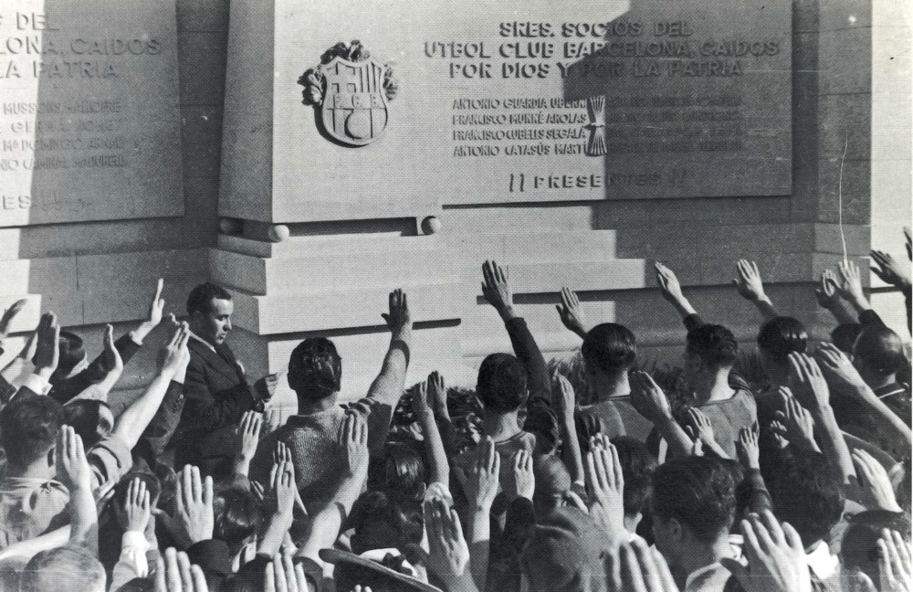 Inauguració del monument als 'caídos' a l'estadi de les Corts